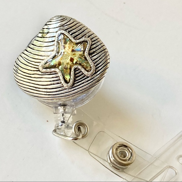 Sea Shell Sea Life ID Work Badge Holder Lanyard Island Nautical Beach - Picture 2 of 9